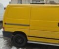 Желтый Фольксваген Transporter, объемом двигателя 2.5 л и пробегом 250 тыс. км за 7000 $, фото 6 на Automoto.ua