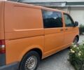 Желтый Фольксваген Transporter, объемом двигателя 2.5 л и пробегом 245 тыс. км за 6000 $, фото 1 на Automoto.ua