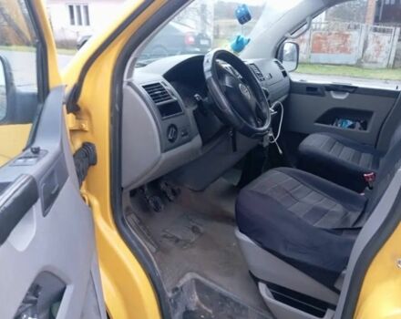 Желтый Фольксваген Transporter, объемом двигателя 1.9 л и пробегом 480 тыс. км за 5500 $, фото 4 на Automoto.ua