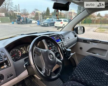 Желтый Фольксваген Transporter, объемом двигателя 1.98 л и пробегом 318 тыс. км за 8999 $, фото 4 на Automoto.ua