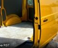 Желтый Фольксваген Transporter, объемом двигателя 2 л и пробегом 195 тыс. км за 10000 $, фото 1 на Automoto.ua