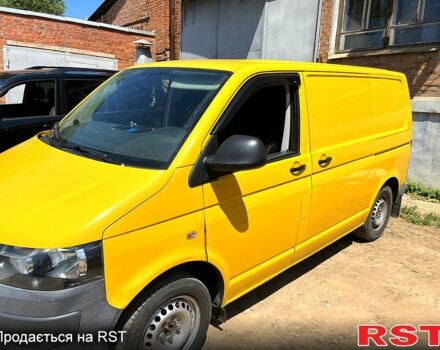 Желтый Фольксваген Transporter, объемом двигателя 2 л и пробегом 195 тыс. км за 10000 $, фото 4 на Automoto.ua