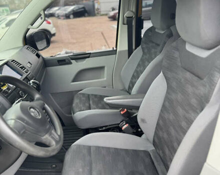 Желтый Фольксваген Transporter, объемом двигателя 1.97 л и пробегом 290 тыс. км за 15300 $, фото 6 на Automoto.ua