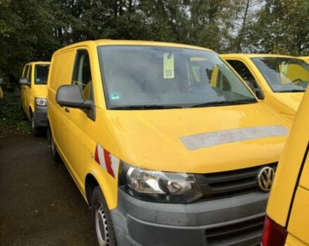 Жовтий Фольксваген Transporter, об'ємом двигуна 2 л та пробігом 278 тис. км за 5795 $, фото 2 на Automoto.ua