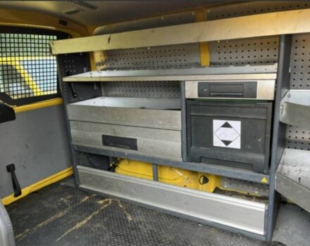 Жовтий Фольксваген Transporter, об'ємом двигуна 2 л та пробігом 278 тис. км за 5795 $, фото 5 на Automoto.ua
