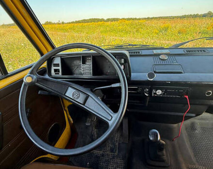 Жовтий Фольксваген Transporter, об'ємом двигуна 1.9 л та пробігом 499 тис. км за 1950 $, фото 8 на Automoto.ua