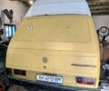Желтый Фольксваген Transporter, объемом двигателя 1.6 л и пробегом 500 тыс. км за 700 $, фото 1 на Automoto.ua