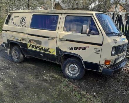 Желтый Фольксваген Transporter, объемом двигателя 1.9 л и пробегом 300 тыс. км за 2100 $, фото 1 на Automoto.ua