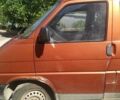 Жовтий Фольксваген Transporter, об'ємом двигуна 1.9 л та пробігом 300 тис. км за 3000 $, фото 1 на Automoto.ua