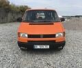 Желтый Фольксваген Transporter, объемом двигателя 2.4 л и пробегом 370 тыс. км за 8500 $, фото 1 на Automoto.ua