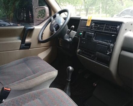 Жовтий Фольксваген Transporter, об'ємом двигуна 1.9 л та пробігом 3 тис. км за 3000 $, фото 6 на Automoto.ua