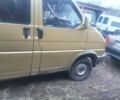 Желтый Фольксваген Transporter, объемом двигателя 0 л и пробегом 504 тыс. км за 2900 $, фото 3 на Automoto.ua