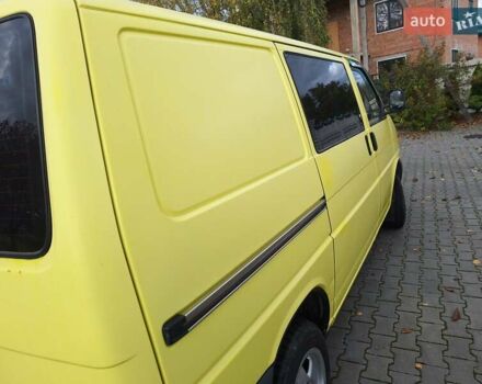 Жовтий Фольксваген Transporter, об'ємом двигуна 1.9 л та пробігом 297 тис. км за 4300 $, фото 14 на Automoto.ua