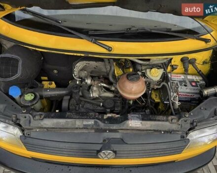 Жовтий Фольксваген Transporter, об'ємом двигуна 1.9 л та пробігом 320 тис. км за 8600 $, фото 6 на Automoto.ua