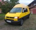 Жовтий Фольксваген Transporter, об'ємом двигуна 2.4 л та пробігом 240 тис. км за 2900 $, фото 1 на Automoto.ua