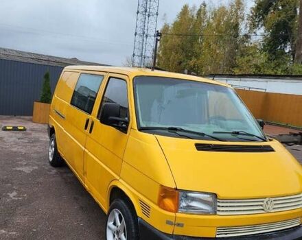 Желтый Фольксваген Transporter, объемом двигателя 2.5 л и пробегом 340 тыс. км за 3200 $, фото 2 на Automoto.ua