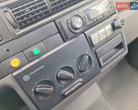 Жовтий Фольксваген Transporter, об'ємом двигуна 1.9 л та пробігом 297 тис. км за 4300 $, фото 34 на Automoto.ua