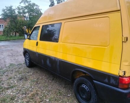 Жовтий Фольксваген Transporter, об'ємом двигуна 2.4 л та пробігом 240 тис. км за 2900 $, фото 4 на Automoto.ua