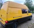 Жовтий Фольксваген Transporter, об'ємом двигуна 2.4 л та пробігом 240 тис. км за 2900 $, фото 3 на Automoto.ua