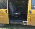 Желтый Фольксваген Transporter, объемом двигателя 1.9 л и пробегом 350 тыс. км за 3500 $, фото 5 на Automoto.ua