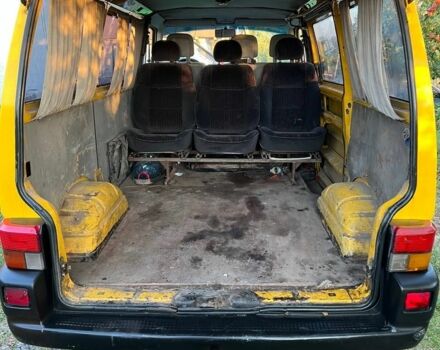 Жовтий Фольксваген Transporter, об'ємом двигуна 1.9 л та пробігом 397 тис. км за 3500 $, фото 7 на Automoto.ua