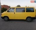 Желтый Фольксваген Transporter, объемом двигателя 1.9 л и пробегом 300 тыс. км за 5300 $, фото 3 на Automoto.ua