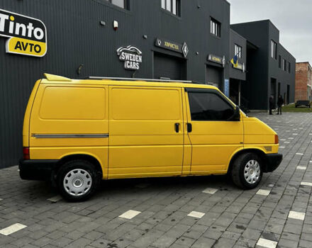 Желтый Фольксваген Transporter, объемом двигателя 1.9 л и пробегом 286 тыс. км за 4000 $, фото 13 на Automoto.ua