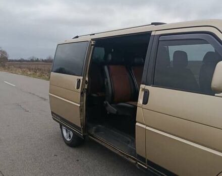 Желтый Фольксваген Transporter, объемом двигателя 2.38 л и пробегом 350 тыс. км за 7000 $, фото 2 на Automoto.ua