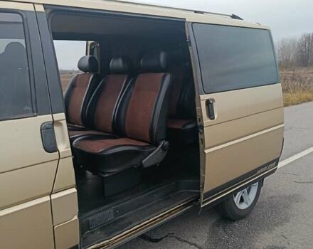 Желтый Фольксваген Transporter, объемом двигателя 2.38 л и пробегом 350 тыс. км за 7000 $, фото 6 на Automoto.ua