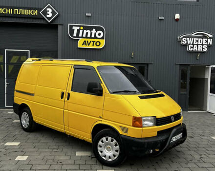 Желтый Фольксваген Transporter, объемом двигателя 1.9 л и пробегом 286 тыс. км за 4000 $, фото 3 на Automoto.ua