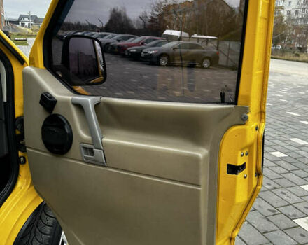 Желтый Фольксваген Transporter, объемом двигателя 1.9 л и пробегом 286 тыс. км за 4000 $, фото 16 на Automoto.ua