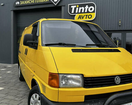 Желтый Фольксваген Transporter, объемом двигателя 1.9 л и пробегом 286 тыс. км за 4000 $, фото 4 на Automoto.ua