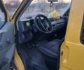 Желтый Фольксваген Transporter, объемом двигателя 1.9 л и пробегом 352 тыс. км за 5500 $, фото 6 на Automoto.ua
