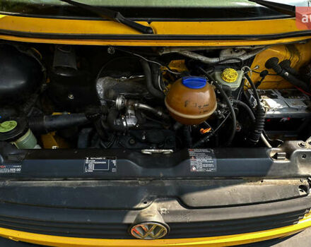 Жовтий Фольксваген Transporter, об'ємом двигуна 1.9 л та пробігом 409 тис. км за 5000 $, фото 8 на Automoto.ua