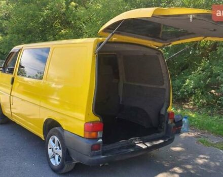 Желтый Фольксваген Transporter, объемом двигателя 0 л и пробегом 312 тыс. км за 5600 $, фото 9 на Automoto.ua