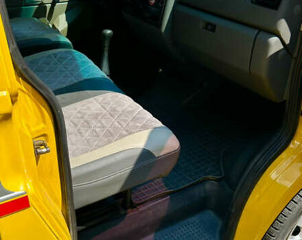 Жовтий Фольксваген Transporter, об'ємом двигуна 1.9 л та пробігом 409 тис. км за 5000 $, фото 6 на Automoto.ua