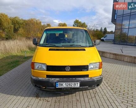Желтый Фольксваген Transporter, объемом двигателя 2.46 л и пробегом 300 тыс. км за 3950 $, фото 9 на Automoto.ua