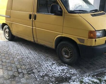 Желтый Фольксваген Transporter, объемом двигателя 1.9 л и пробегом 350 тыс. км за 3600 $, фото 5 на Automoto.ua