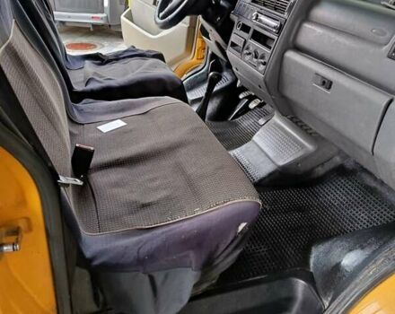 Желтый Фольксваген Transporter, объемом двигателя 2.46 л и пробегом 300 тыс. км за 3950 $, фото 8 на Automoto.ua