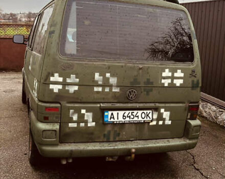 Желтый Фольксваген Transporter, объемом двигателя 2.4 л и пробегом 300 тыс. км за 3650 $, фото 2 на Automoto.ua