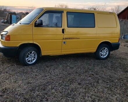Желтый Фольксваген Transporter, объемом двигателя 1.9 л и пробегом 352 тыс. км за 5500 $, фото 4 на Automoto.ua