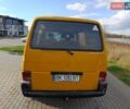 Желтый Фольксваген Transporter, объемом двигателя 2.46 л и пробегом 300 тыс. км за 3950 $, фото 3 на Automoto.ua