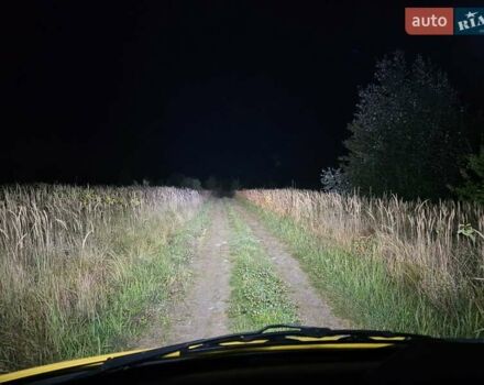 Желтый Фольксваген Transporter, объемом двигателя 1.9 л и пробегом 265 тыс. км за 5300 $, фото 2 на Automoto.ua