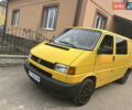 Желтый Фольксваген Transporter, объемом двигателя 1.9 л и пробегом 320 тыс. км за 5300 $, фото 1 на Automoto.ua