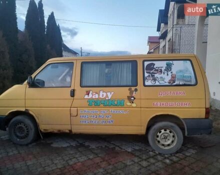 Желтый Фольксваген Transporter, объемом двигателя 1.9 л и пробегом 288 тыс. км за 4200 $, фото 5 на Automoto.ua