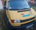 Желтый Фольксваген Transporter, объемом двигателя 1.9 л и пробегом 288 тыс. км за 4200 $, фото 1 на Automoto.ua