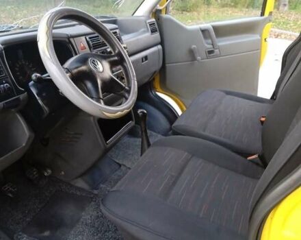 Жовтий Фольксваген Transporter, об'ємом двигуна 1.9 л та пробігом 307 тис. км за 5700 $, фото 8 на Automoto.ua