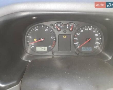 Желтый Фольксваген Transporter, объемом двигателя 1.9 л и пробегом 288 тыс. км за 4200 $, фото 6 на Automoto.ua