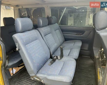 Жовтий Фольксваген Transporter, об'ємом двигуна 1.9 л та пробігом 495 тис. км за 5500 $, фото 7 на Automoto.ua