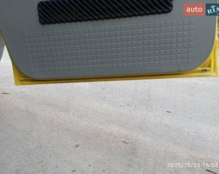 Жовтий Фольксваген Transporter, об'ємом двигуна 1.9 л та пробігом 307 тис. км за 5700 $, фото 16 на Automoto.ua